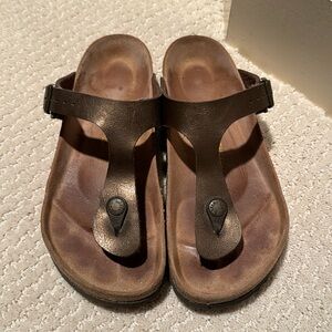 Birkenstock Gizeh Gold Thong Sandals Women’s Size 37. (R)